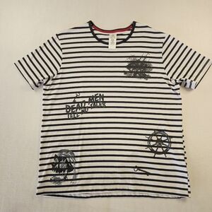 Disney Pirates Of The Caribean Striped Black and White Graphic T-Shirt XL